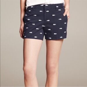 Banana Republic City Chino shorts. Sz 2